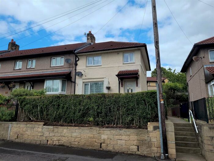 3 Bedroom Semi Detached House For Sale In Riddings Road, Deighton