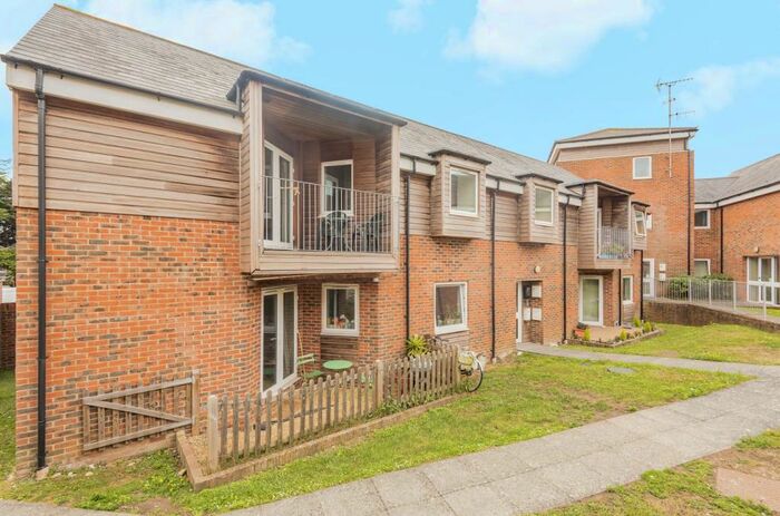 2 Bedroom Flat To Rent In Portfield Place, Church Road, Chichester, PO19