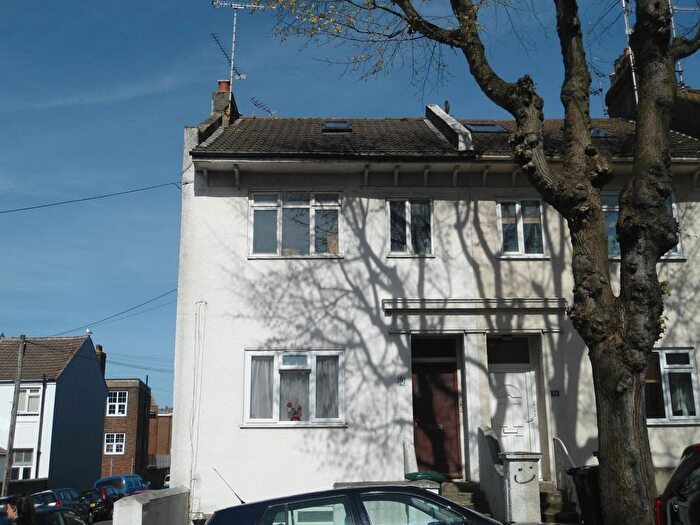 2 Bedroom Maisonette To Rent In Franklin Road, Brighton, BN2