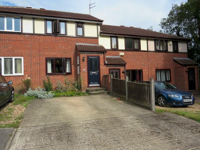 2 Bedroom House To Rent In Fircroft, Grantham, NG31