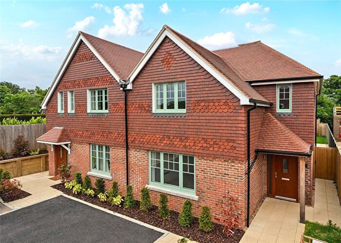 4 Bedroom Semi-Detached House For Sale In Bell Lane, Splaynes Green, Uckfield, East Sussex, TN22