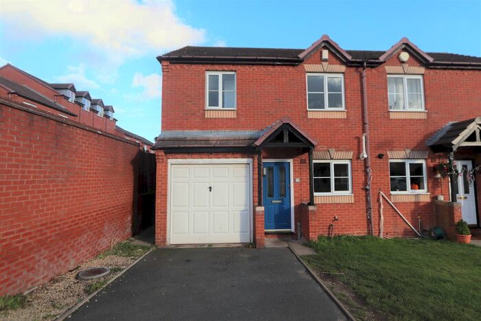 3 Bedroom Semi-Detached House To Rent In Hilton Road, Burntwood, Staffordshire WS7