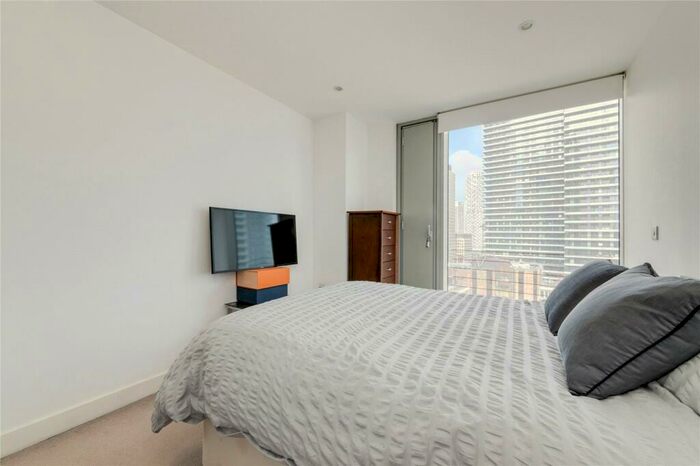 1 Bedroom Flat To Rent In Landmark East Tower, Marsh Wall, E14