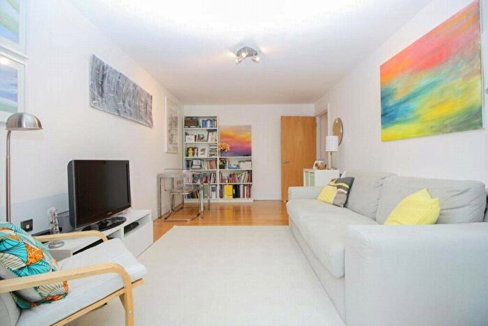 1 Bedroom Flat To Rent In St. Davids Square, Cubitt Town, E14