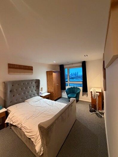 2 Bedroom Terraced House To Rent In Limeharbour, London, E14