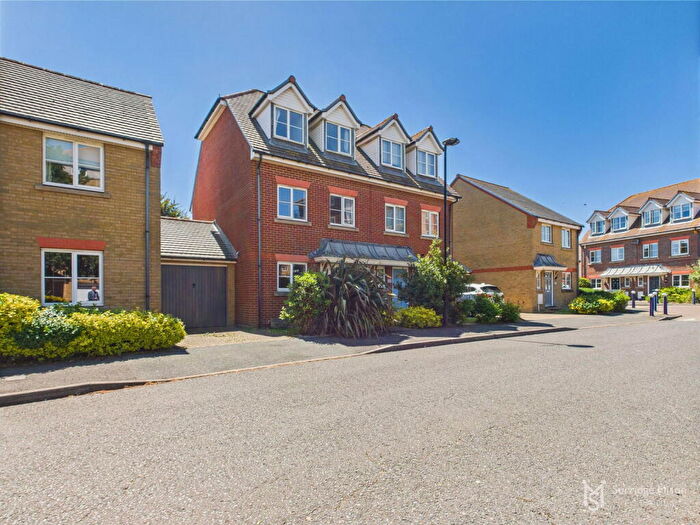 3 Bedroom Semi-Detached House For Sale In St. Kitts Drive, Sovereign Harbour, Eastbourne, East Sussex, BN23