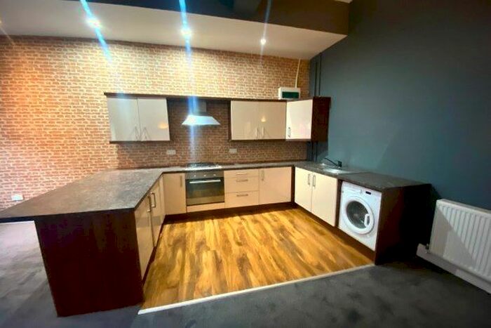 2 Bedroom Flat To Rent In Montague Apartments, Whitley Bay, NE26