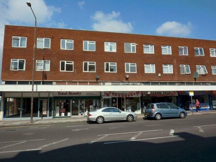 2 Bedroom Flat To Rent In Blunts Road, New Eltham, SE9