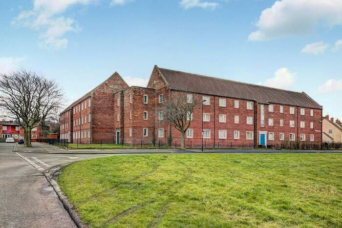 3 Bedroom Flat To Rent In Kirkley Lodge Park Avenue, Gosforth, Newcastle Upon Tyne, NE3