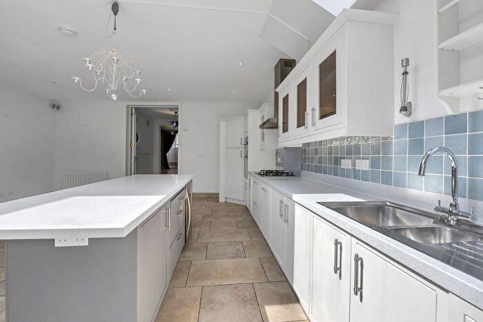 4 Bedroom Town House To Rent In Orchard Street, Bury St. Edmunds, IP33