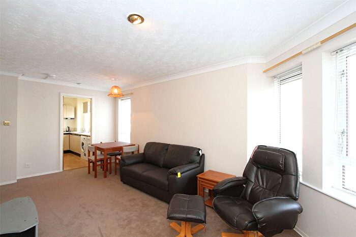 1 Bedroom Flat To Rent In Ashvale Court, City Centre, Aberdeen, AB10