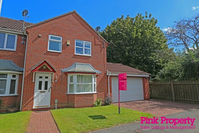 3 Bedroom Link Detached House To Rent In Springhead Lane, Hull, HU5