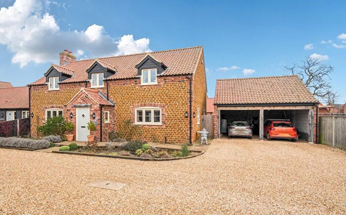 4 Bedroom Detached House For Sale In White House Farm, Chapel Road, PE32