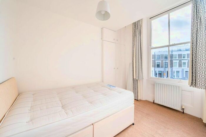 2 Bedroom Flat To Rent In Fulham Road, Fulham Broadway, London, SW6