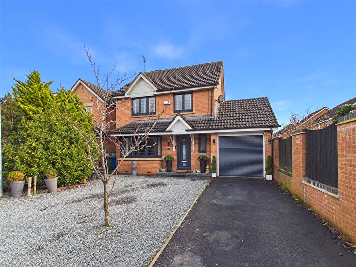 4 Bedroom Detached House For Sale In Medlar Drive, Welton, HU15
