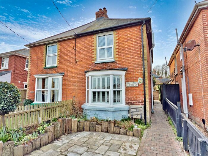 3 Bedroom Semi-Detached House For Sale In Guyers Road, Freshwater, PO40