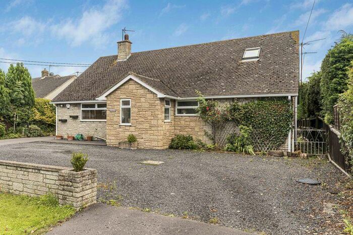 4 Bedroom Detached Bungalow For Sale In Main Street, Merton, OX25