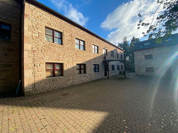 2 Bedroom Flat To Rent In Woodleigh Hall Mews, Rawdon, Leeds, LS19