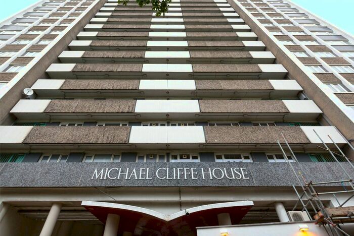 2 Bedroom Flat To Rent In Skinner Street, London, EC1R