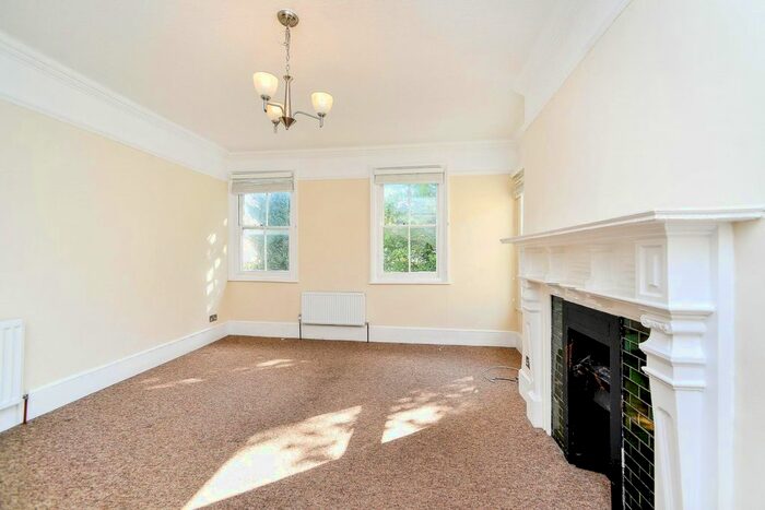 2 Bedroom Flat To Rent In Ventnor Villas, Hove, BN3
