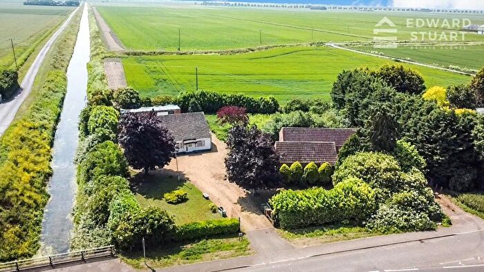 3 Bedroom Bungalow For Sale In Wisbech Road, Thorney, Peterborough, Cambridgeshire, PE6