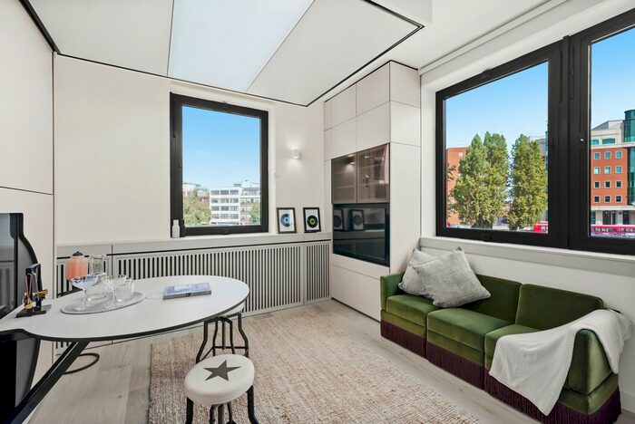 Studio To Rent In Lowlands Road, Harrow, HA1