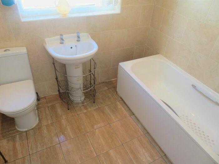 5 Bedroom Semi-Detached House To Rent In Cranford Avenue, Staines-Upon-Thames, TW19