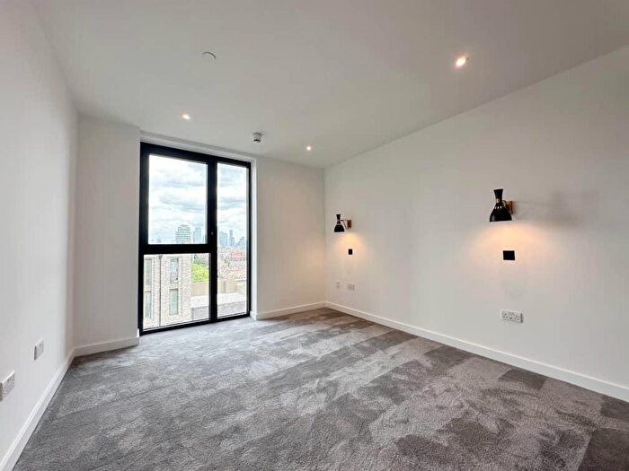1 Bedroom Flat To Rent In Merino Gardens, London Dock, E1W