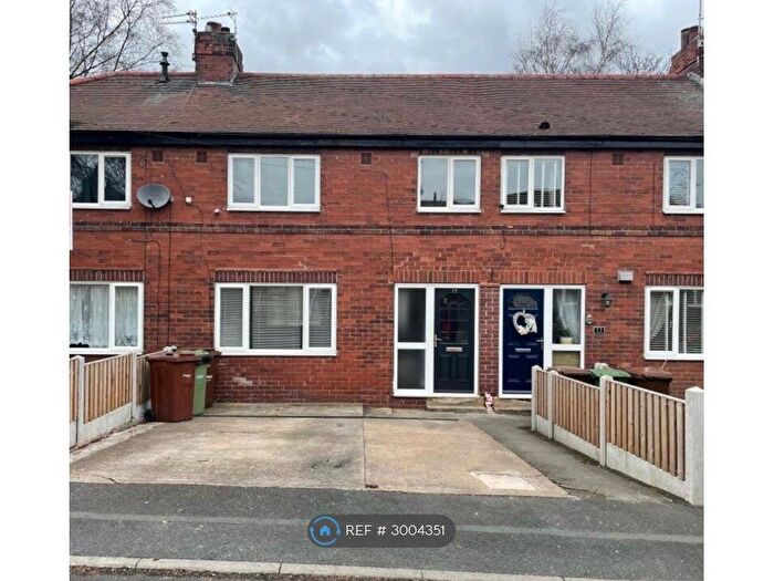 3 Bedroom Terraced House To Rent In Westbourne Mount, Pontefract, WF8