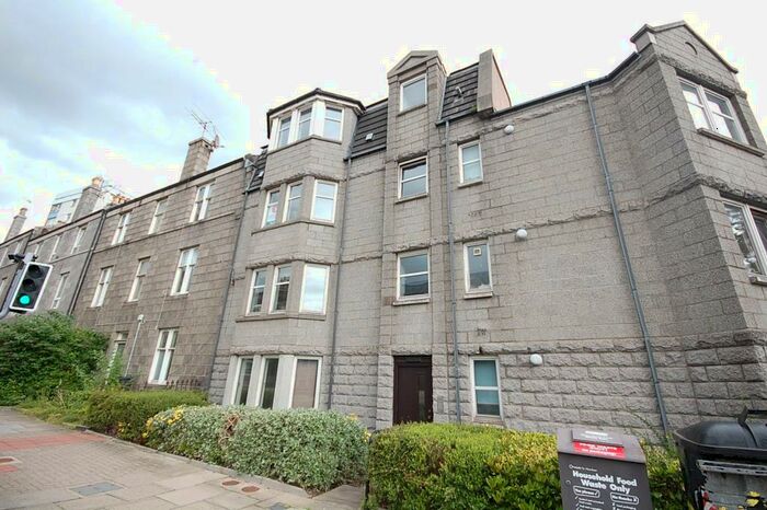 2 Bedroom Flat To Rent In Holburn Street, City Centre, Aberdeen, Aberdeen, AB10