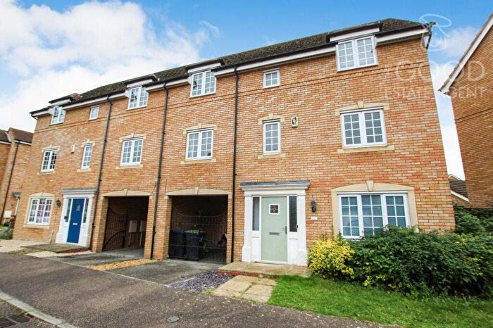 5 Bedroom Semi-Detached House For Sale In Redshank Close, Soham, CB7