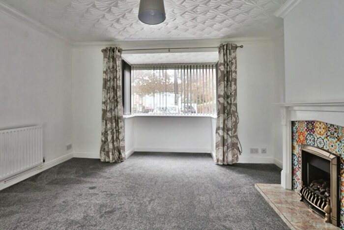 3 Bedroom Terraced House For Sale In The Crescent, Thorngumbald, Hull, HU12