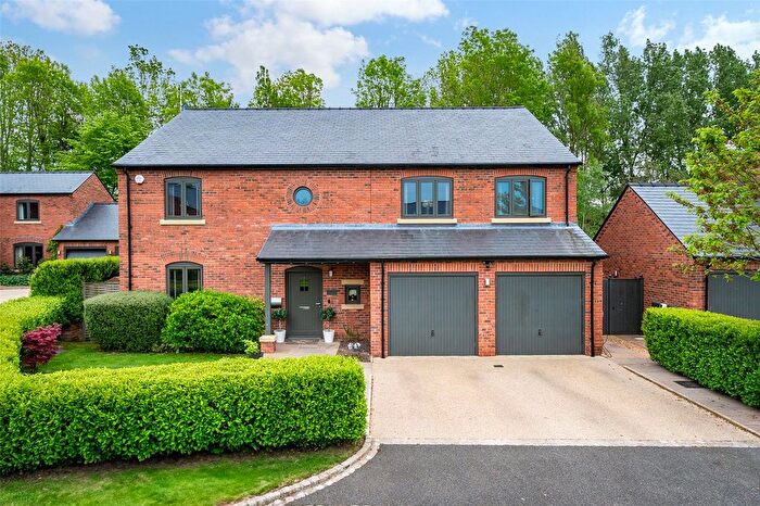 5 Bedroom Detached House For Sale In Heys Green Drive, Henbury, Macclesfield, Cheshire, SK11