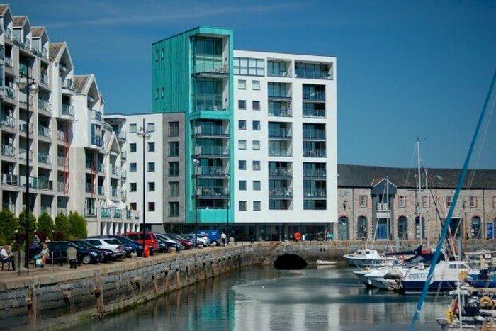 2 Bedroom Flat To Rent In Harbour Avenue, Plymouth, PL4