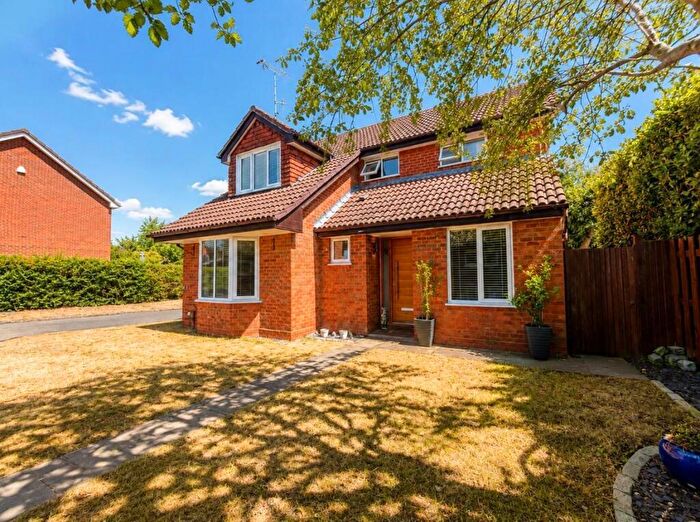 4 Bedroom Detached House For Sale In Thornbers Way, Charvil, Reading, Berkshire, RG10