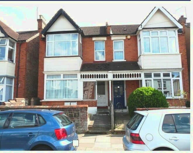2 Bedroom Flat To Rent In Marlborough Hill, Harrow HA1