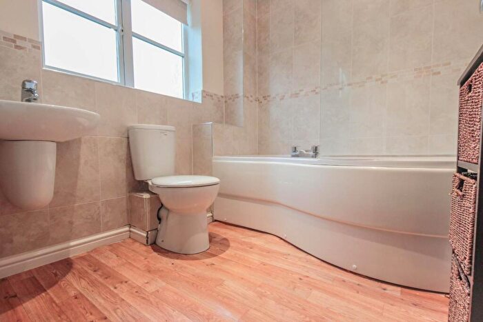 2 Bedroom Apartment To Rent In Pimlico Court, Hertford, SG13