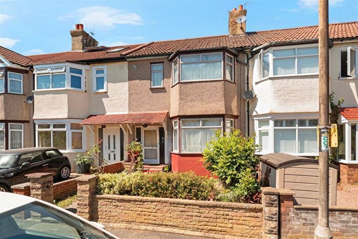 3 Bedroom Terraced House For Sale In Phyllis Avenue, Motspur Park, KT3