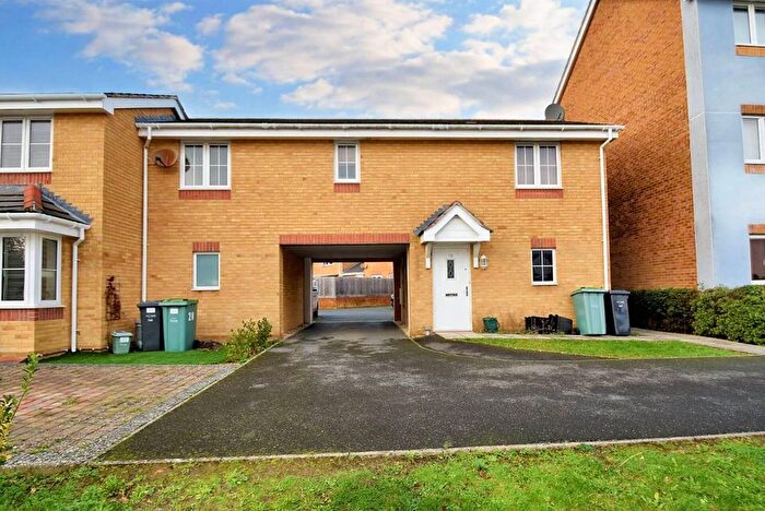 2 Bedroom Semi-Detached House To Rent In Snowberry Road, Newport, PO30