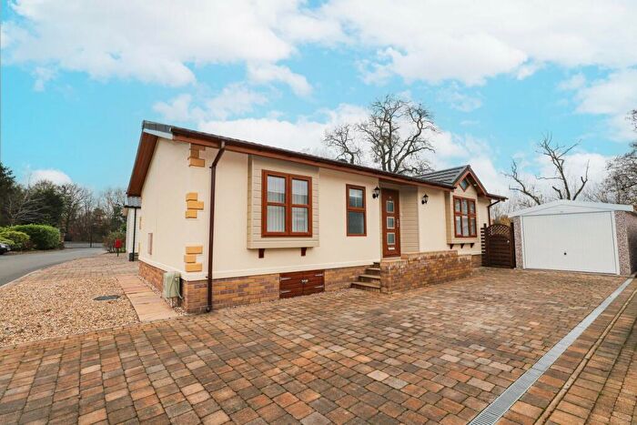 2 Bedroom Park Home For Sale In Southwaite Green Mill, Eamont Bridge, Penrith, CA10