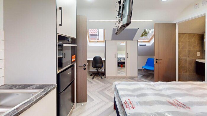 2 Bedroom Flat To Rent In Flat, Langleys Road, Selly Oak, Birmingham, B29