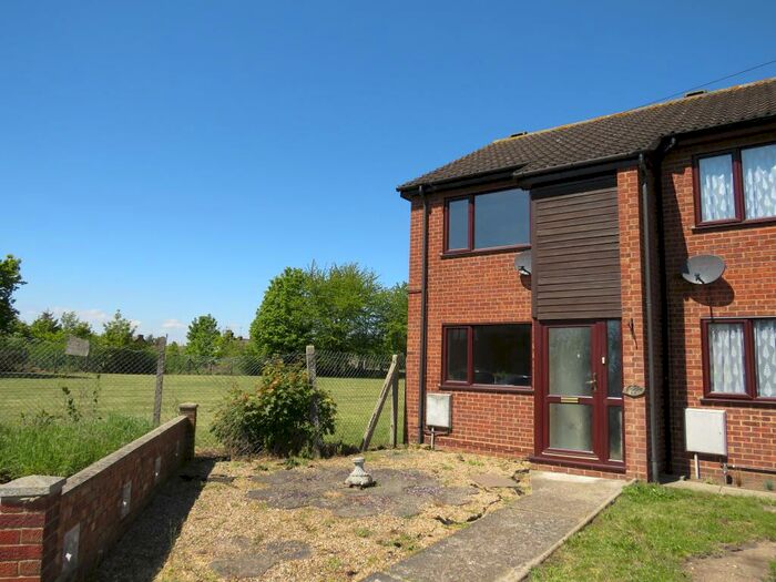 2 Bedroom End Of Terrace House To Rent In Geralds Avenue, Ipswich, IP4