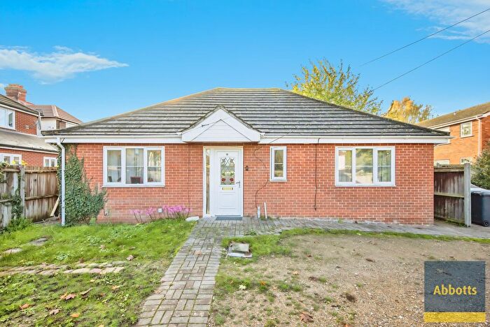 3 Bedroom Bungalow To Rent In Norman Crescent, Ipswich, IP3