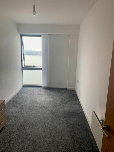 2 Bedroom Flat To Rent In Alexandra Tower, Princes Parade, Liverpool, L3