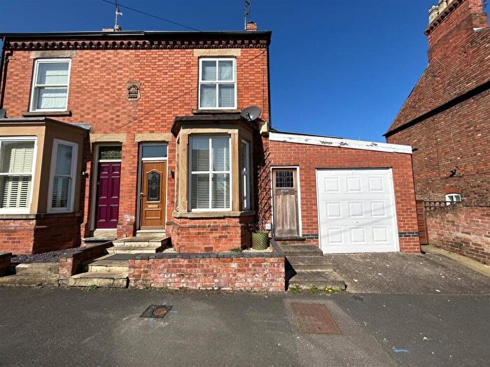 3 Bedroom Semi-Detached House To Rent In Victoria Street, Melbourne, Derby, DE73