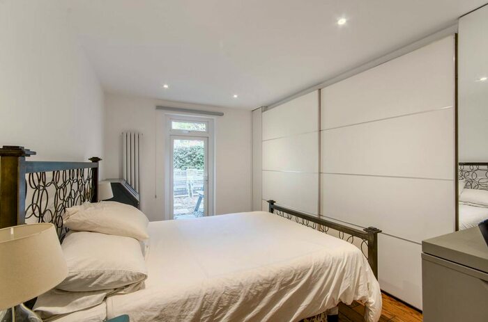 2 Bedroom Flat To Rent In Marylands Road, Maida Vale, London, W9