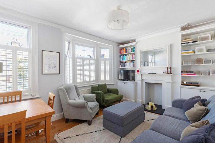 2 Bedroom Flat To Rent In Thorndean Street, London, SW18