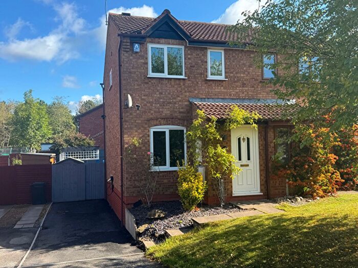 2 Bedroom Semi Detached House For Sale In Perivale Way, Stourbridge, West Midlands, DY8