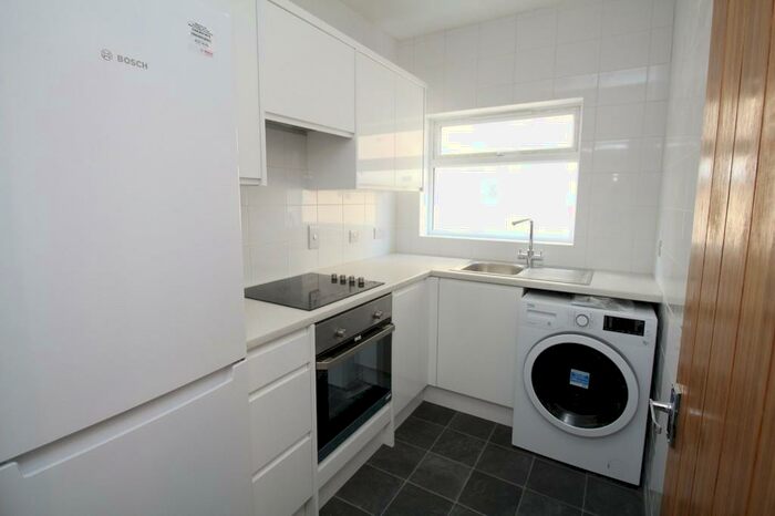 2 Bedroom Apartment To Rent In New Road, Chippenham, SN15