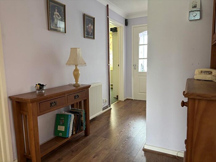 3 Bedroom Detached Bungalow For Sale In Redcliffe Road, Swanage, Dorset, BH19 - Photo 3